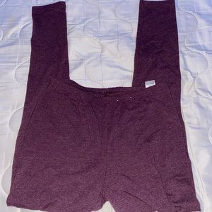 maroon leggings